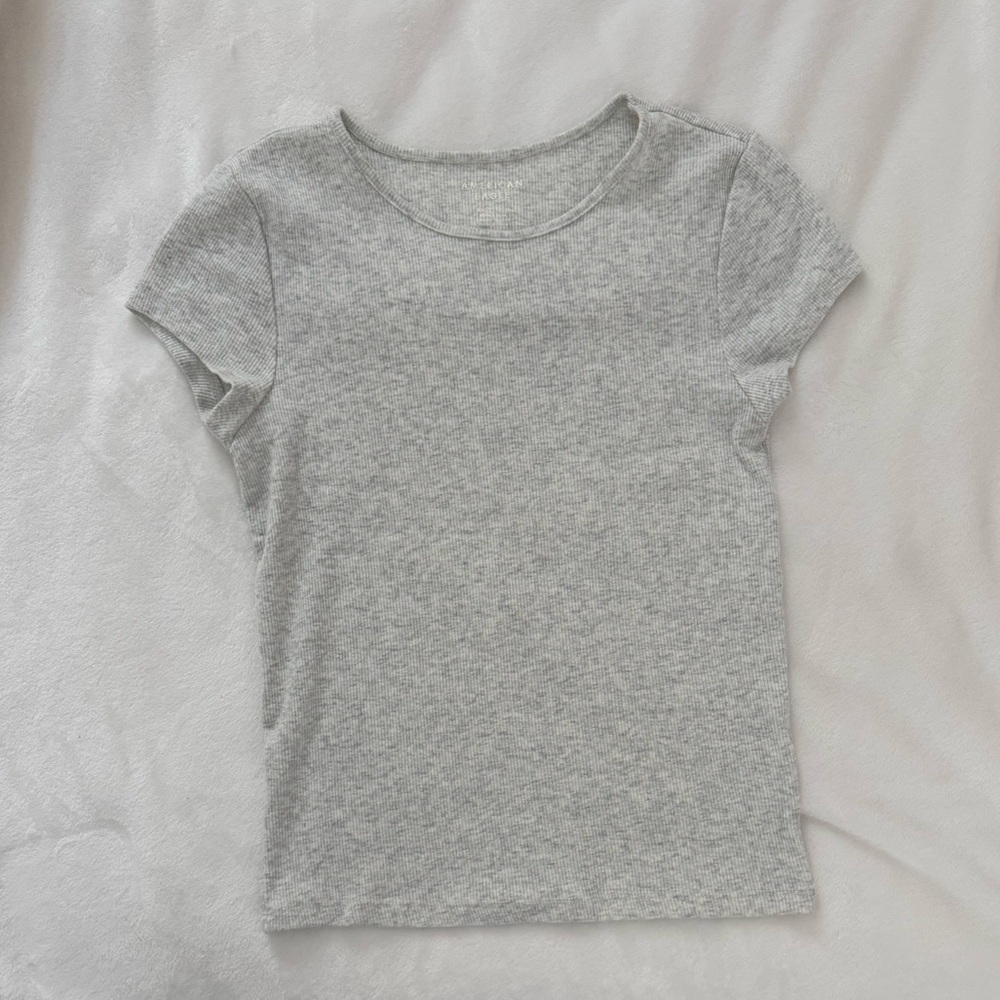 American Eagle Outfitters Light Gray Baby Tee